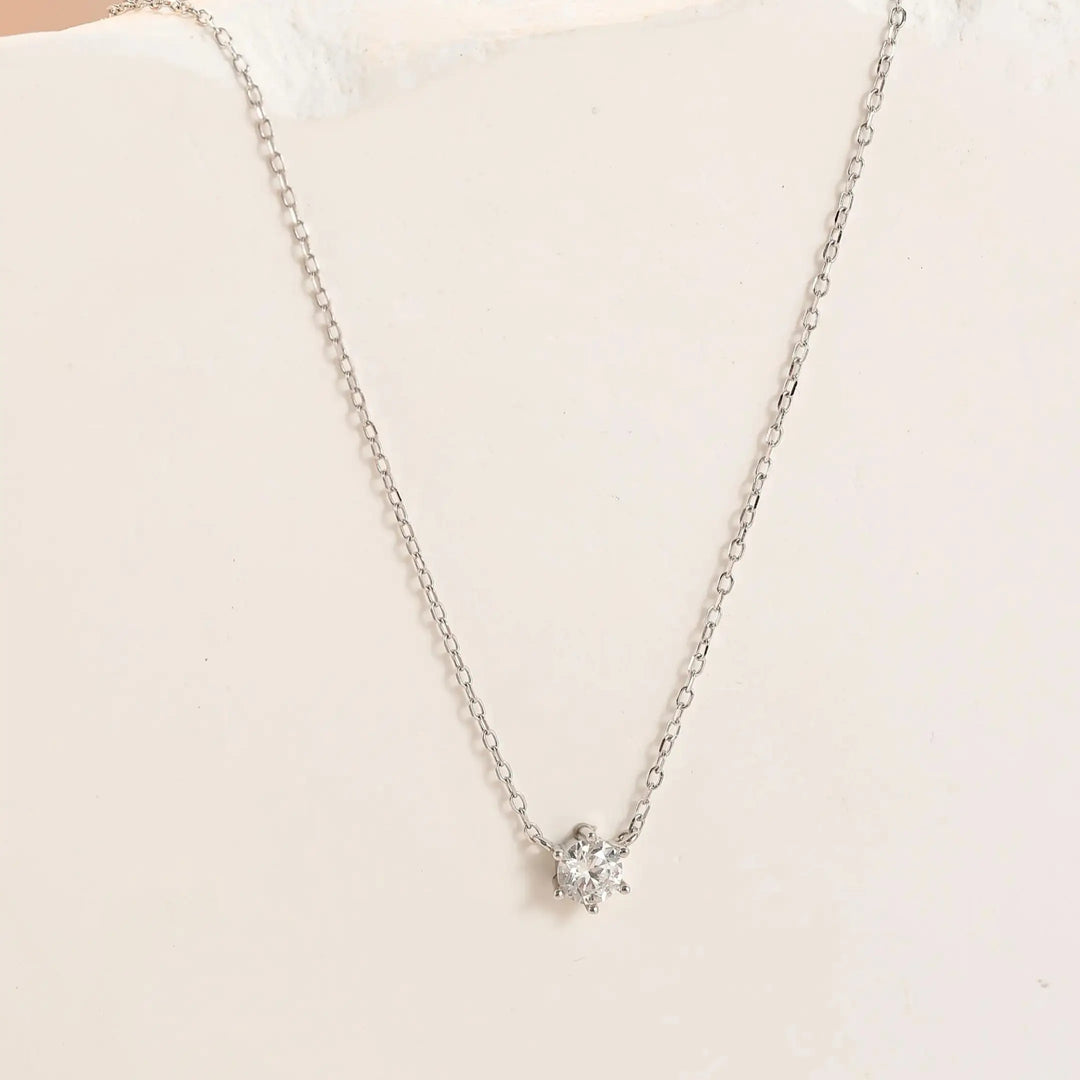 Luce Solitaire Necklace