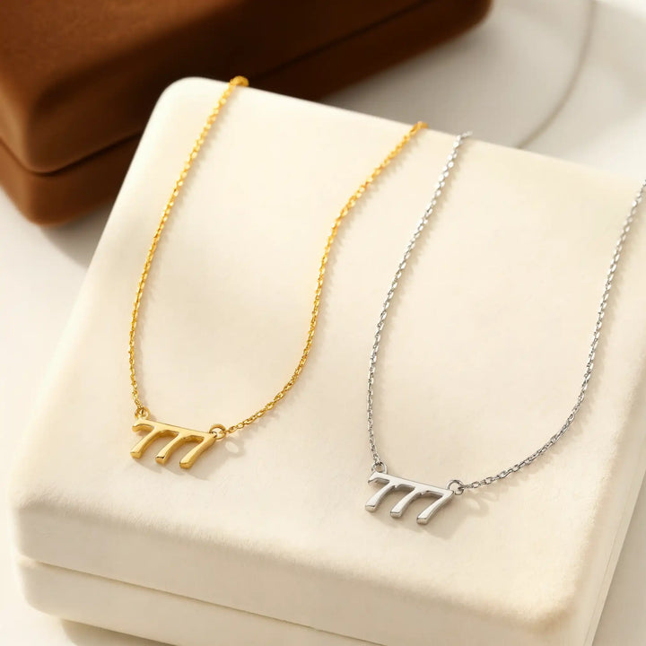 Triple Seven Drift Necklace