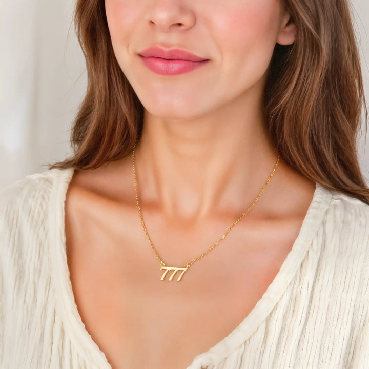 Triple Seven Drift Necklace